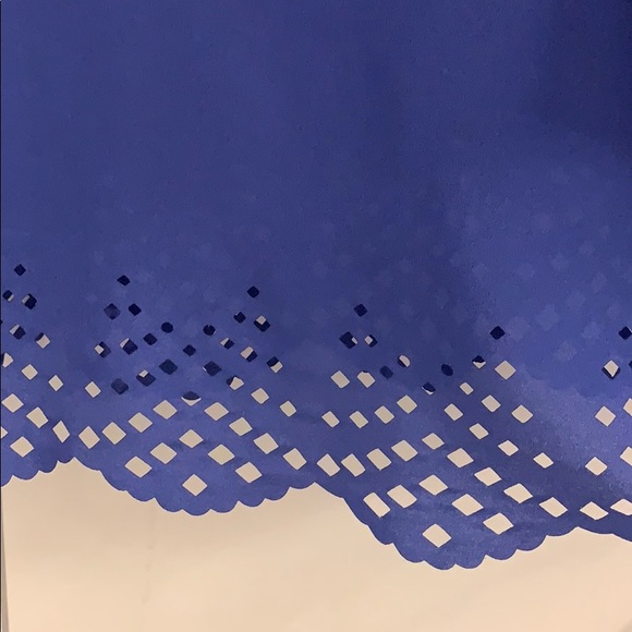 Woman’s blouse - Picture 3 of 3